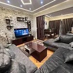 A Luxury Apartment Fully Nile View -Downtown Cairo