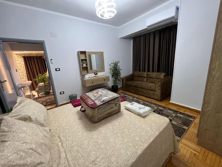 A Luxury Fully Nile View -downtown Apartment *