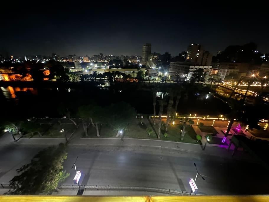 A Luxury Fully Nile View -downtown Apartment *