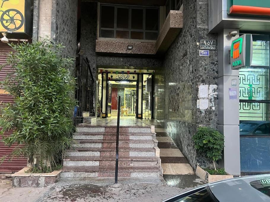 A Luxury Fully Nile View -downtown Apartment *