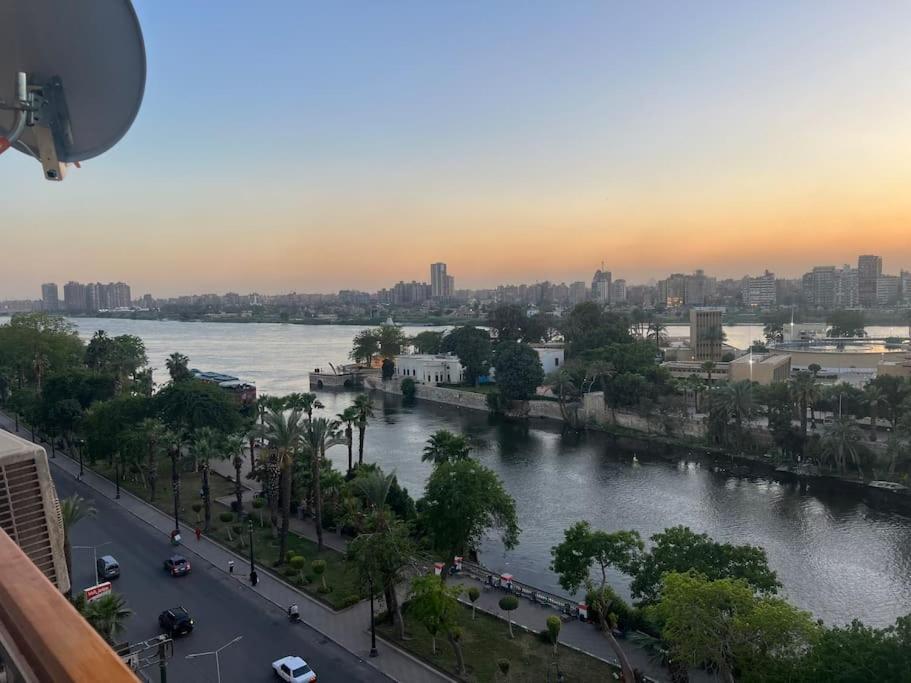 A Luxury Fully Nile View -downtown *